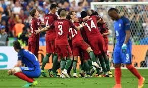 Et, pour cet euro 2016, leur tête a souvent trouvé refuge dans leurs mains. France Portugal La Desillusion De La Finale De L Euro 2016 Seul Point Noir Des Bleus Face A La Selecao Das Quinas
