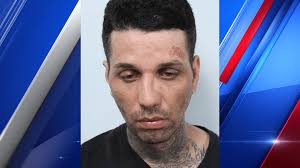 Convicted felon arrested after report of a man with a gun in Springfield