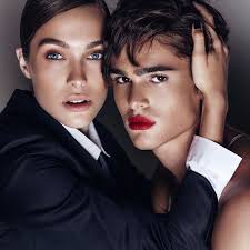 Roxana Harris Stylist