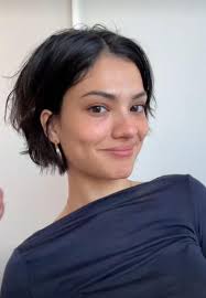 Hi everyone im in need of a short HAIRCUT MODEL, just to perfect my skill  as I have just completed my apprenticeship. if any of these photos interest  you please message me🩷