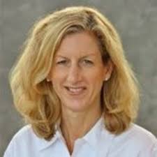 Live chat: A dietitian and a woman who lost 110 pounds give healthy holiday  tips