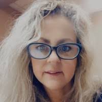 20+ "Julia Hubert" profiles