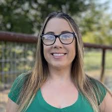 Veronica Champion's Instagram, Twitter & Facebook