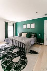 Slytherin Inspired Bedroom A Beautiful Mess In 2020 Bedroom Inspirations Harry Potter Bedroom Decor Bedroom Refresh