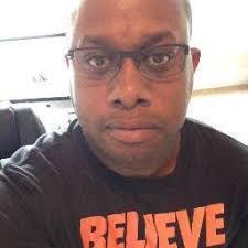 Sean Cotton's Instagram, Twitter & Facebook