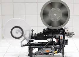 8mm Forum: LEGO SUPER 8 PROJECTOR