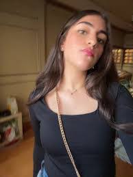 Farida Masoud's Instagram, Twitter & Facebook