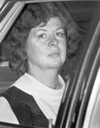 Photos b y Allen W eeks