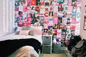 Our advice for decorating young girls' bedrooms is that they need to be practical, yet cozy at the same time. Photo Collage Kit Dorm Room Decor