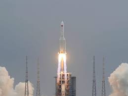 Falling chinese rocket to crash to earth on saturday as us calls for 'responsible space behaviours'. I Loryndteb4fm