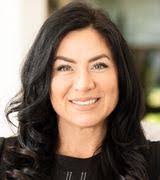 Kelli Baumann's Instagram, Twitter & Facebook