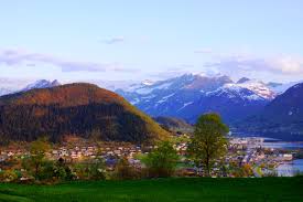 Check spelling or type a new query. Utsikt Over Sykkylven Sunnmorsalpane I Bakgrunnen Sunnmore Nordvestlandet Vestlandet Norge Norway Fjell Fjord Fjordphot Naturbilder Natur Bakgrunn