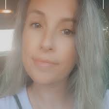 Amber Brodersen's Instagram, Twitter & Facebook