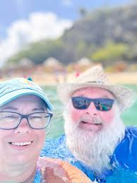 Back to Miloli'i, and the return of Ocean Voyaging Canoe, Hokule'a...  Miloli'i Welcomes Hokule'a Miloli'i, Hawai'i