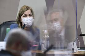 A médica mayra pinheiro, secretária do ministério da saúde, presta depoimento mayra foi apontada por outros depoentes na cpi como mentora do aplicativo tratecov e por distribuir cloroquina pelos. Qgtawmcrdxychm