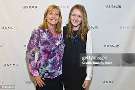 49 Nikki Rich Launch With Co Designers Nikki Lund And Richie Sambora At Von  Maur Stock Photos, High-Res Pictures, and Images