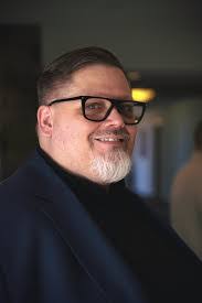 Donald Stutler's Instagram, Twitter & Facebook