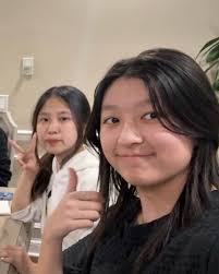 Hiiiiii. My name is Cici Zhu. I'm from LA, CA. I am 100% committed to CMU.  I will be majoring in mathematical science at MCS in fall of 2025. I am an