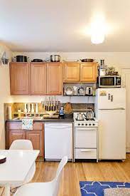 Kim S Cure Kitchen Cleanup Fresh Flowers Dinner Small Apartment Kitchen Small Apartment Organization Small Apartment Decorating