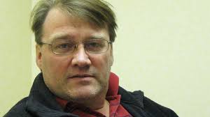 Kommunchefernas dyra fallskärm upprör