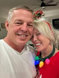 Andrea Maki's Instagram, Twitter & Facebook