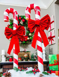 Decorate with colorful candies, refrigerate until hardened, and. 53 Fun Candy Cane Christmas Decor Ideas For Your Home Digsdigs
