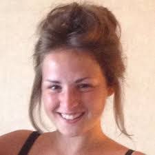 Esme Smith's Instagram, Twitter & Facebook