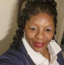 📍65th & Promontory Dr. (Jackson Park) BODY FOUND 🕊🕯💔 CPD marine Units &  CFD pulled a deceased body out the water this afternoon. 🙏🏾  #CheckOnYallPeople #ChitownCrimeChasers