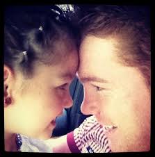 He has won multiple world championships in four weight classes from l. Canelo With His Daughter Emily Saul Canelo Alvarez Canelo Alvarez Celebrities