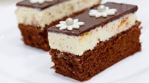 Eu zic ca o lingura e suficienta. PrÄƒjiturÄƒ CremoasÄƒ Cu BranzÄƒ Dulce Si Cacao Anyta Cooking Youtube