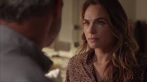 Claire revient à montpellier après dix sept ans d'absence, afin de faire découvrir à théo, son fils adolescent, sa ville natale. Un Si Grand Soleil In Advance Summary Of The Episode Of Tuesday November 10 2020 Spoilers