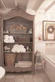 26 Bagni Classici Con Stile Armadio Shabby Chic Arredamento Idee Di Arredamento