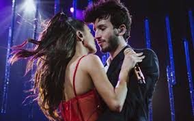 Ambos protagonizarán una serie aún no se sabe el nombre de la producción, pero llegaría a una plataforma diferente a netflix. Tini Stoessel Y Sebastian Yatra Juntos En Una Serie Revista Paparazzi