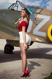 How a peruvian illustrator rose to influenced us military pilots and crewmen to fly their aircraft into battle with femme fatale nose art. Pinup Nose Art