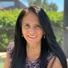 Daisy Reaves's Instagram, Twitter & Facebook