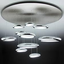 Lampade moderne da soffitto a prezzi scontati. Lampadari Moderni A Led Di Design Per Il Tuo Soggiorno