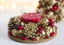 Neues Jahr 2018 Handgemacht Kranz Aus Kerzen Aus Handgemacht Jahr Kerze In 2020 Deko Weihnachten Adventskranz Diy Weihnachtsdekoration Weihnachtstischschmuck
