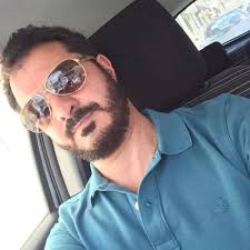 I need you to empty your pockets sir 😳😉😉