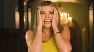 Sofia Richie Unfollows Pal Amelia Hamlin Over Scott Disick Pics Flipboard Lift your spirits with funny jokes, trending memes, entertaining gifs, inspiring stories, viral videos, and so much more.