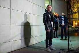 The jerusalem post customer service center can be contacted with any questions or requests: Heiko Maas Als Berliner Hipster Eine Stilkritik Sz Magazin