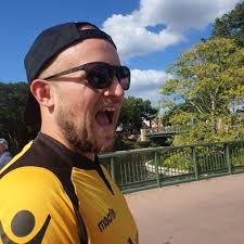 Chris Magness (@ChrisMagness19)