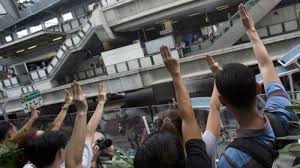 Hunger Games Three Finger Salute Being Used In Thailand Protests Updated In A Move Consistent With The C Hunger Games Hunger Games Salute Hunger Games Sign