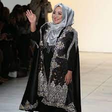 Sebagai desainer baru, saya berterima kasih atas semua dukungan yang telah diberikan, kata anniesa. Anniesa Hasibuan Home Facebook