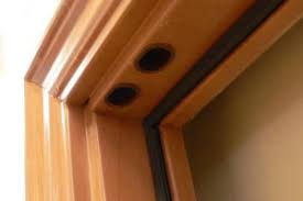 Aşınma ,sertleşme yada yarılma gibi sızdırmazlığı engelleyecek sorunlar varsa contalarınızı değiştirin. Kapi Ses Yalitimi Nasil Yapilir Adim Adim Anlatiyoruz