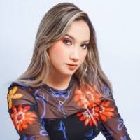 100+ "Alexia Leon" profiles