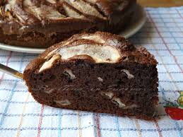 Una torta semplice, di quelle genuine come piacciono a me, senza tanti fronzoli ma che ti fanno iniziare al meglio la giornata! Torta Veloce Pere E Cioccolato Ricetta Dolce Con Frutta Fresca