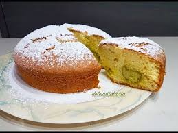 Lasciate raffreddare la crema ed iniziate la preparazione del ciambellone: Torta Nua Con Crema Di Pistacchi Soffice Semplice E Veloce Youtube