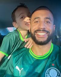 Torneio top com esse craque!! 7 jogos e câimbras vencidas…. 🏆🏆