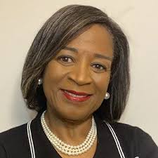 Stacey-French-Lee-2023_square