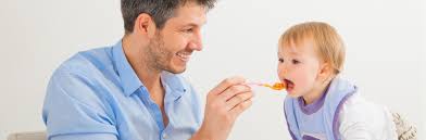 Oft kannst du von deinem eigenen mittagessen eine portion für das baby abzweigen. Ernahrungsplan Baby Die Ersten 18 Monate
